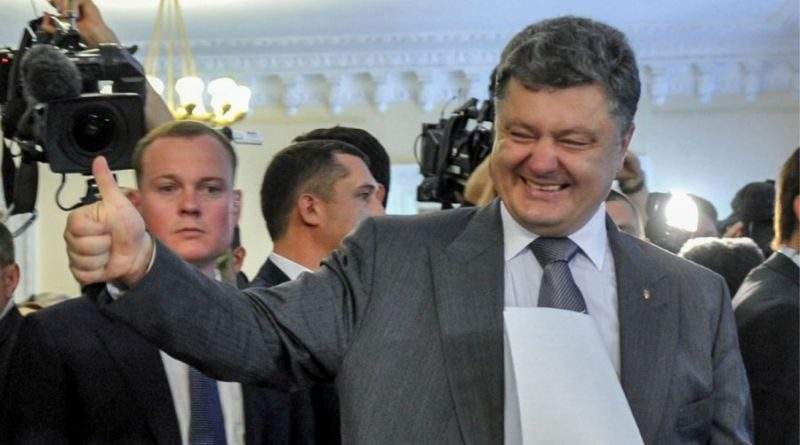 Рейтинги Порошенко и Тимошенко почти сравнялись