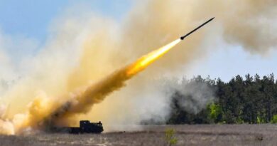 Володимир Горбулін: Україна вже фактично оточена, нам потрібен ракетний меч (фото, відео) Володимир Горбулін: Україна вже фактично оточена, нам потрібен ракетний меч (фото, відео)