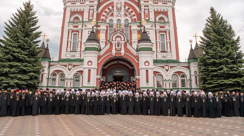 УПЦ МП відхрестилася від москви, але вимагає «діалогу» від ПЦУ на своїх умовах